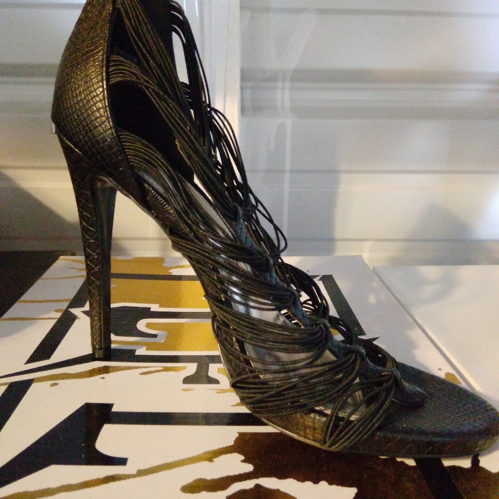 Shoes - Picture 2 of 2